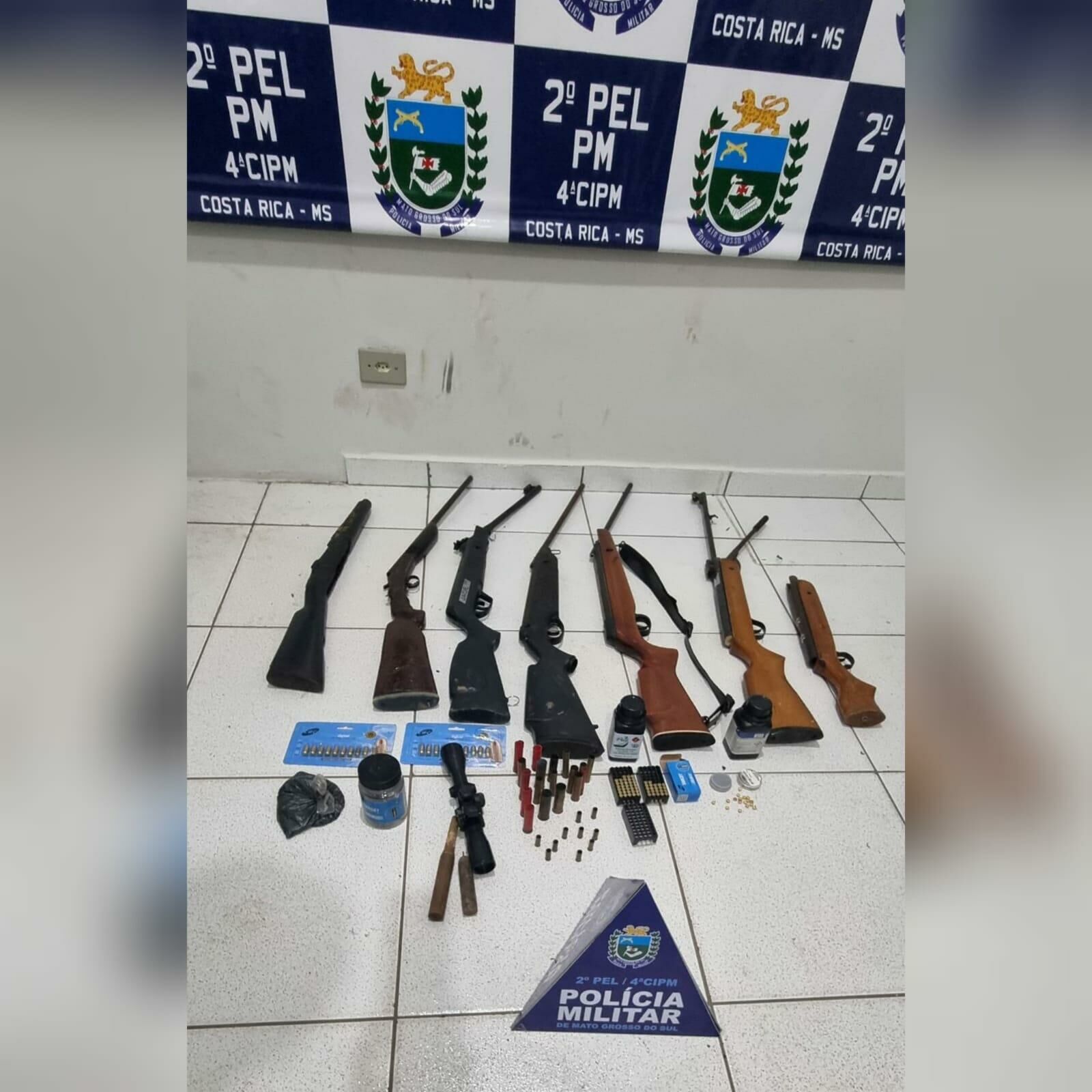 Imagem de compartilhamento para o artigo Homens são presos com espingardas e munições em Costa Rica da MS Todo dia